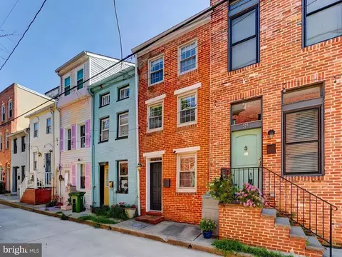 Exterior - 319 S Durham St, Baltimore, MD 21231 photo 1 of 2