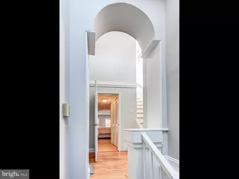 Entry Way - 319 S Durham St, Baltimore, MD 21231 photo 3 of 4