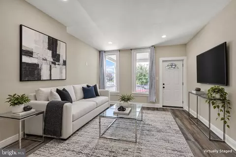 Living - 4115 Newton Ave, Baltimore, MD 21215 photo 3 of 7