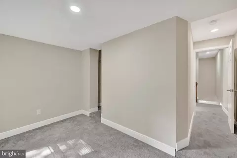 Entry Way - 4115 Newton Ave, Baltimore, MD 21215 photo 3 of 4