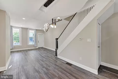 Living - 4115 Newton Ave, Baltimore, MD 21215 photo 6 of 7