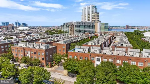 View/Area - 1900 E Fort Ave, Baltimore, MD 21230 photo 2 of 4
