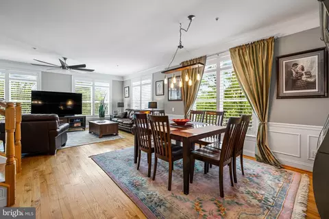 Dining - 1900 E Fort Ave, Baltimore, MD 21230 photo 3 of 5