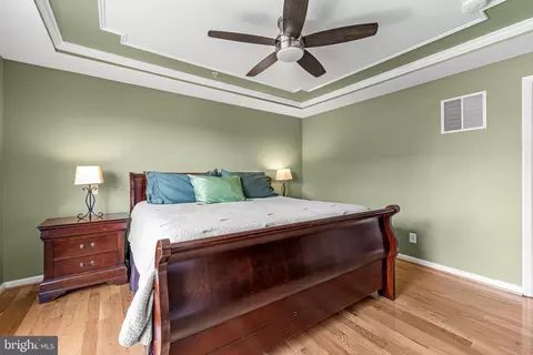 Bedroom - 1900 E Fort Ave, Baltimore, MD 21230 photo 2 of 7