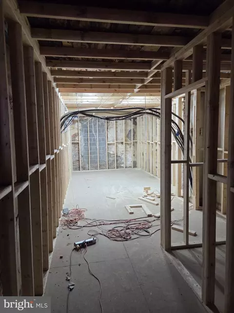 Entry Way - 1127 W Baltimore St, Baltimore, MD 21223 photo 3 of 14