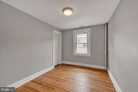 Bedroom - 507 Hollen Rd, Baltimore, MD 21212 photo 4 of 6