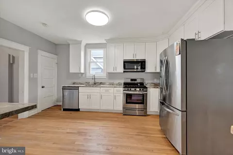 Other - 507 Hollen Rd, Baltimore, MD 21212 photo 4 of 9