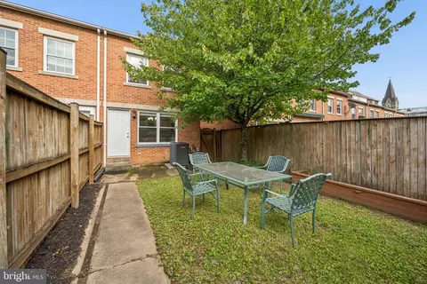 Exterior - 16 N Wolfe St, Baltimore, MD 21231 photo 2 of 6