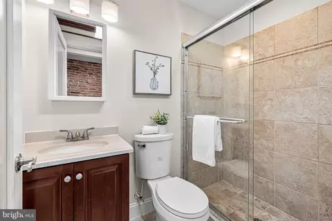 Bath - 1348 Andre St, Baltimore, MD 21230 photo 3 of 4