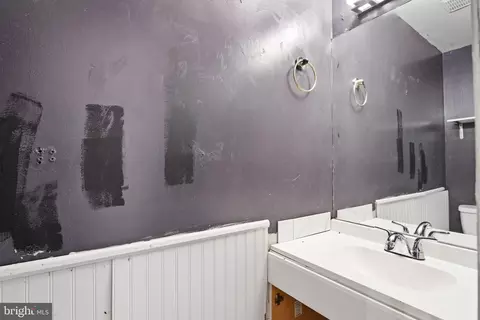 Bath - 2106 E Baltimore St, Baltimore, MD 21231 photo 1 of 4