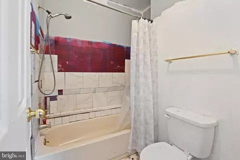 Bath - 2106 E Baltimore St, Baltimore, MD 21231 photo 3 of 4