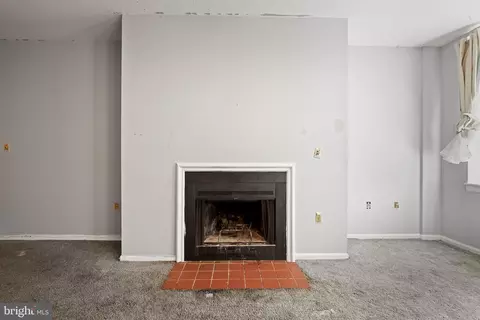 Living - 2106 E Baltimore St, Baltimore, MD 21231 photo 10 of 11