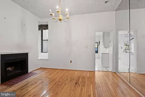 Living - 2106 E Baltimore St, Baltimore, MD 21231 photo 5 of 11