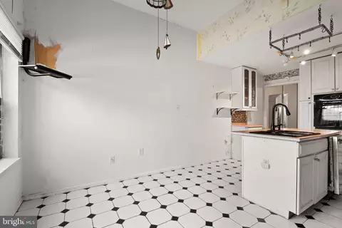 Kitchen - 2106 E Baltimore St, Baltimore, MD 21231 photo 4 of 4