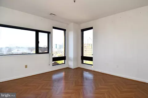 Living - 10 E Lee St #809, Baltimore, MD 21202 photo 9 of 17