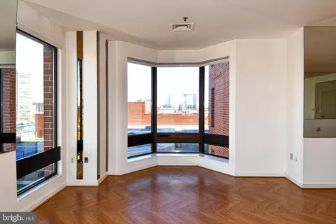 Living - 10 E Lee St #809, Baltimore, MD 21202 photo 14 of 17