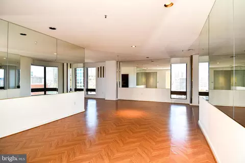 Living - 10 E Lee St #809, Baltimore, MD 21202 photo 1 of 17