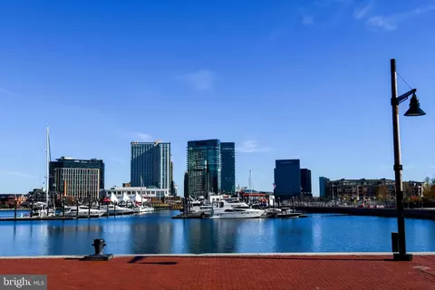 View/Area - 10 E Lee St #809, Baltimore, MD 21202 photo 1 of 4