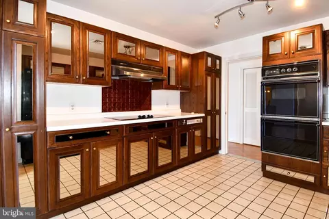 Kitchen - 10 E Lee St #809, Baltimore, MD 21202 photo 8 of 9