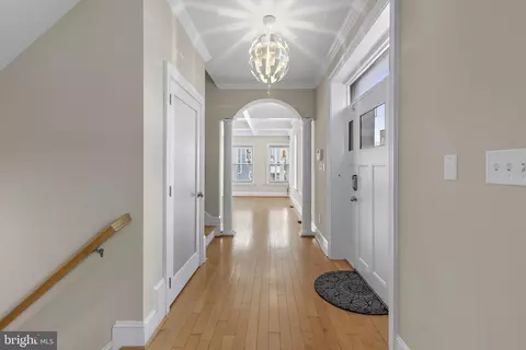 Entry Way - 3200 Odonnell St, Baltimore, MD 21224 photo 1 of 5