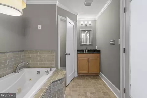 Bath - 3200 Odonnell St, Baltimore, MD 21224 photo 7 of 8