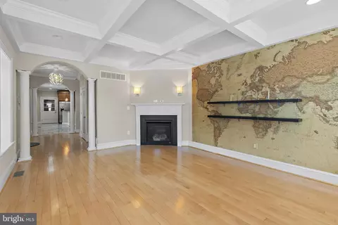 Living - 3200 Odonnell St, Baltimore, MD 21224 photo 1 of 10