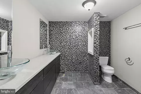 Bath - 3200 Odonnell St, Baltimore, MD 21224 photo 8 of 8