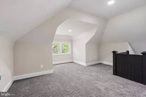 Entry Way - 3407 Ellamont Rd, Baltimore, MD 21215 photo 2 of 3