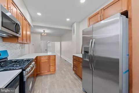 Entry Way - 1838 E North Ave, Baltimore, MD 21213 photo 2 of 4