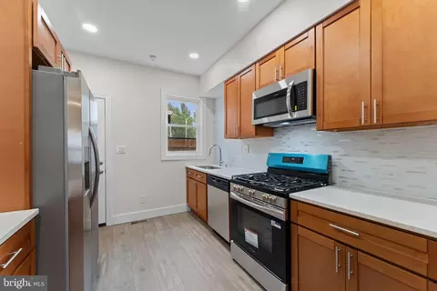Entry Way - 1838 E North Ave, Baltimore, MD 21213 photo 1 of 4