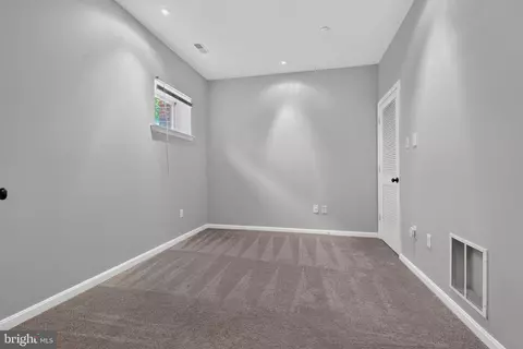Bedroom - 2721 Harris Ln, Baltimore, MD 21224 photo 2 of 2