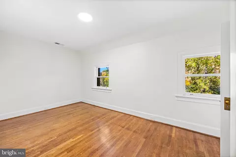 Bedroom - 112 Elmhurst Rd, Baltimore, MD 21210 photo 1 of 11