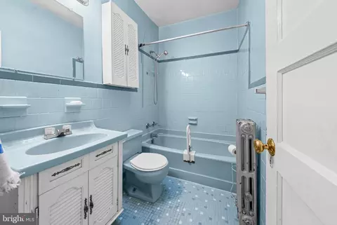 Bath - 830 Whitmore Ave, Baltimore, MD 21216 photo 1 of 2