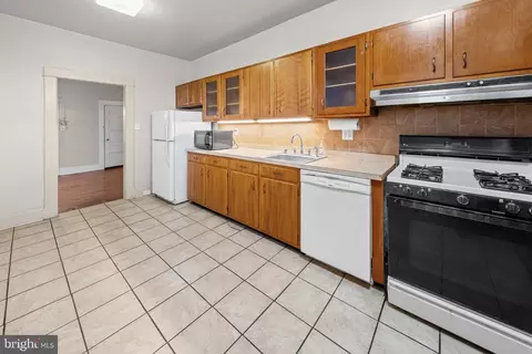 Kitchen - 830 Whitmore Ave, Baltimore, MD 21216 photo 1 of 2
