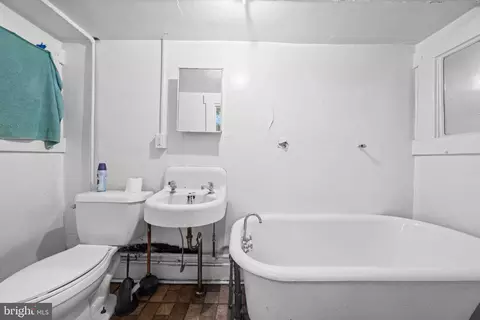 Bath - 830 Whitmore Ave, Baltimore, MD 21216 photo 2 of 2