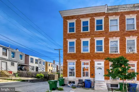 Exterior - 2011 Boone St, Baltimore, MD 21218 photo 2 of 7