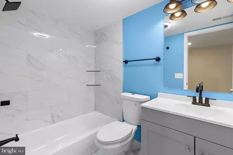 Bath - 627 Bartlett Ave, Baltimore, MD 21218 photo 3 of 3
