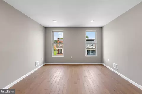 Living - 627 Bartlett Ave, Baltimore, MD 21218 photo 3 of 3