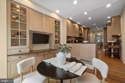 Dining - 832 William St, Baltimore, MD 21230 photo 3 of 3