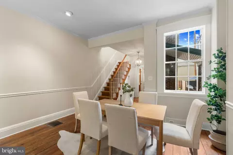 Dining - 832 William St, Baltimore, MD 21230 photo 1 of 3
