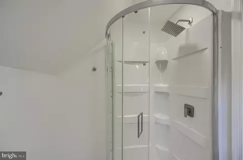Bath - 3816 Sequoia Ave, Baltimore, MD 21215 photo 17 of 20