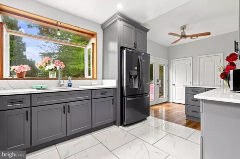 Kitchen - 3706 White Ave, Baltimore, MD 21206 photo 4 of 6