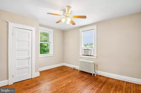 Bedroom - 5306 Wendley Rd, Baltimore, MD 21229 photo 5 of 6