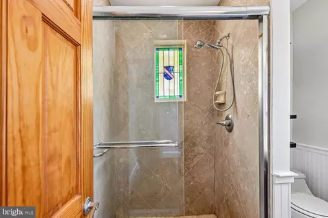 Bath - 5306 Wendley Rd, Baltimore, MD 21229 photo 3 of 4