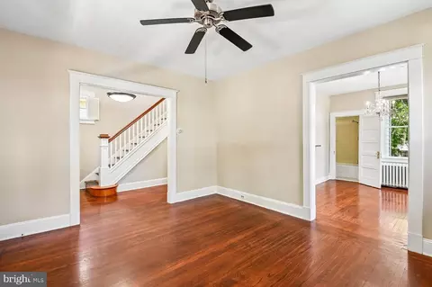 Living - 5306 Wendley Rd, Baltimore, MD 21229 photo 2 of 3