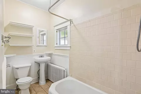 Bath - 5306 Wendley Rd, Baltimore, MD 21229 photo 1 of 4