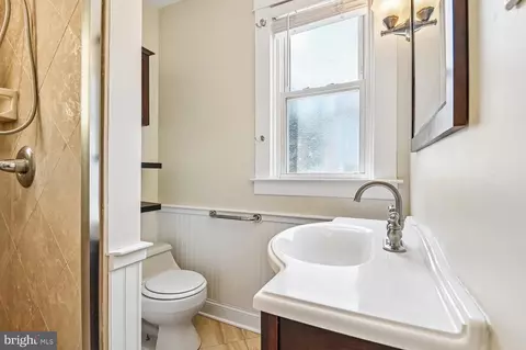 Bath - 5306 Wendley Rd, Baltimore, MD 21229 photo 4 of 4