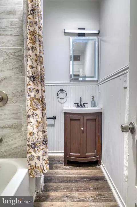 Bath - 602 E 36th St, Baltimore, MD 21218 photo 4 of 4