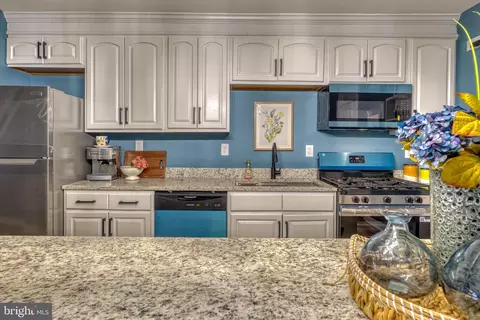 Kitchen - 602 E 36th St, Baltimore, MD 21218 photo 3 of 4