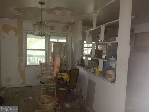 Entry Way - 3734 Overview Rd, Baltimore, MD 21215 photo 1 of 3